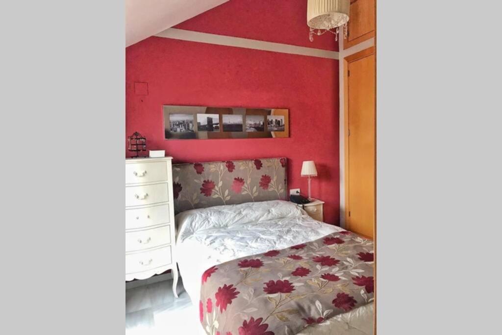 Duplex, Terraza, 10 Min Coche Centro Sevilla Apartment *