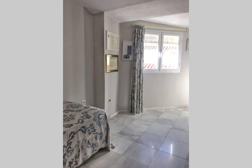 Apartment Duplex, Terraza, 10 Min Coche Centro Sevilla