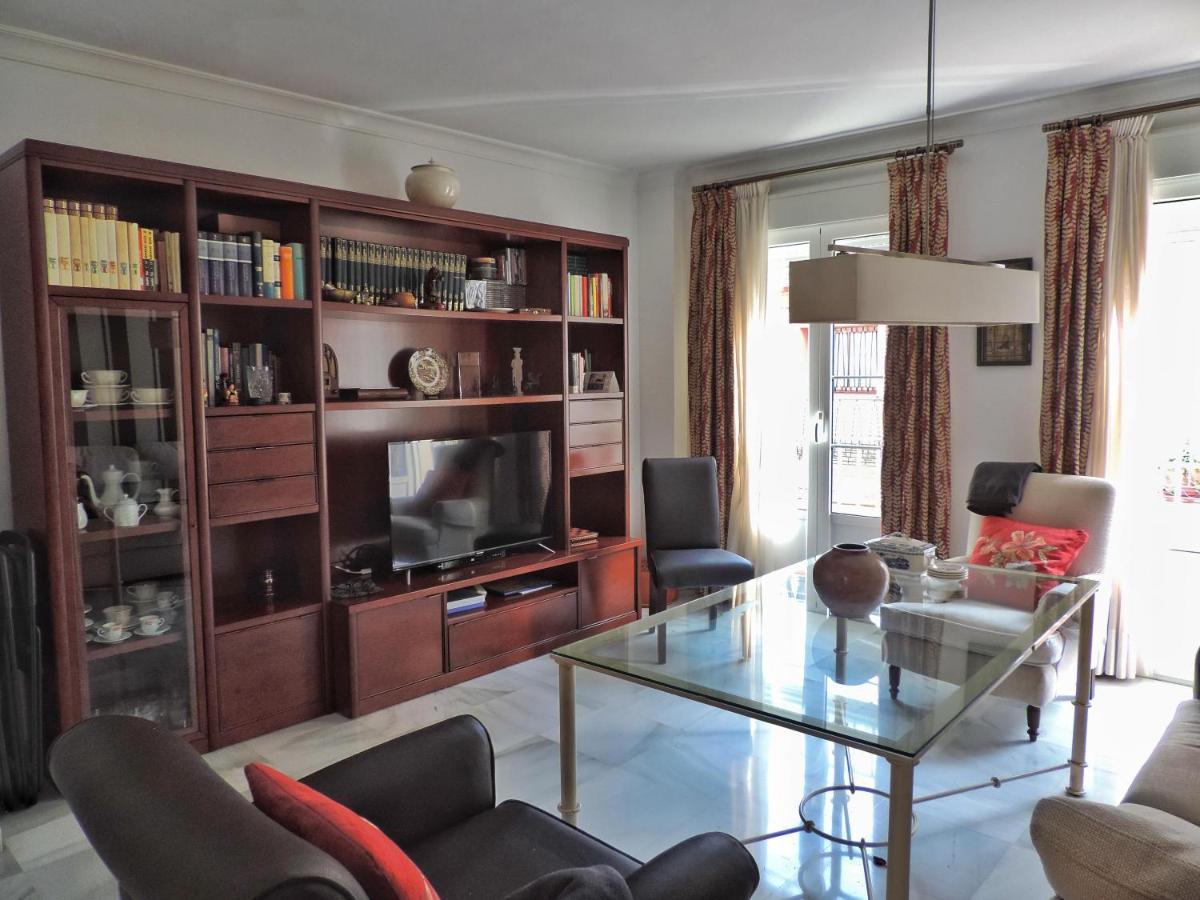 Duplex, Terraza, 10 Min Coche Centro Sevilla Apartment Camas